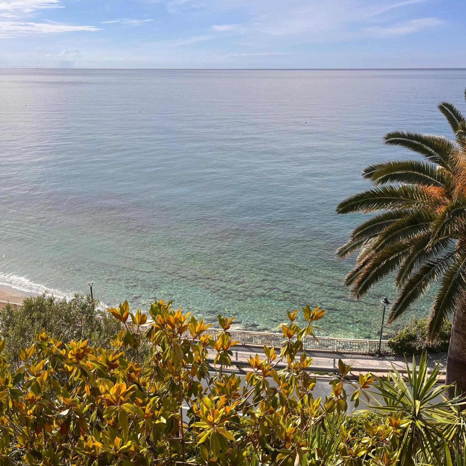 Lo Scoglio Apartment Varigotti Exterior photo